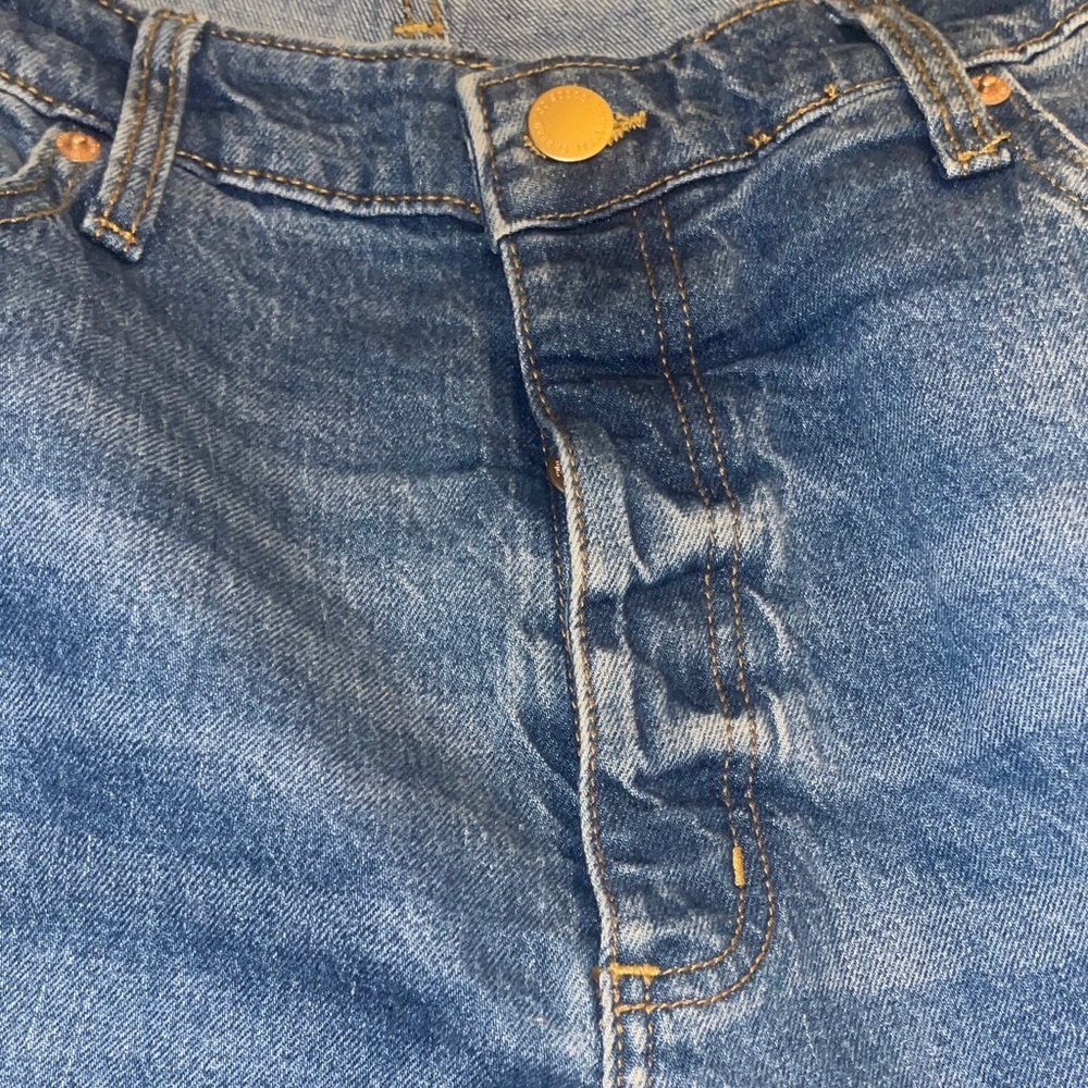 Universal Thread Classic Blue Denim Raw hem Jeans Size 17R NWT - Picture 6 of 10